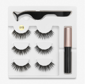 A Pair Of False Eyelashes With Magnets In Fashion (Format: 015 style)